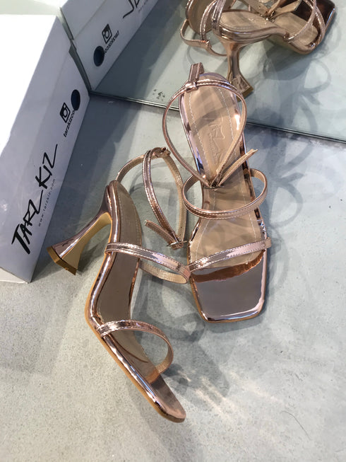 TUVANA BRONZ TOPUKLU SANDALET